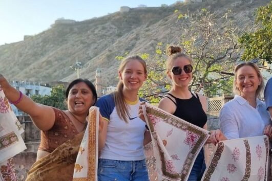 Lahariya Swirls: A Luxe Celebration of Jaipur for Women